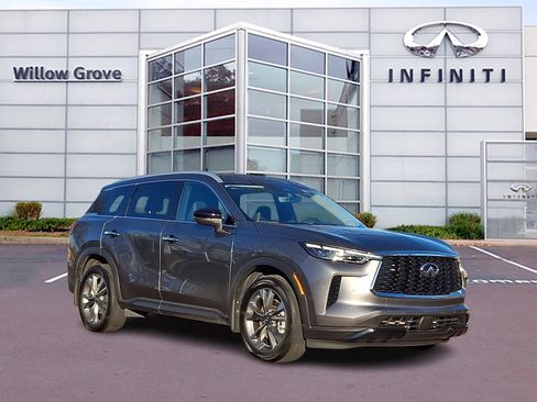Certified 2025 INFINITI QX60 Luxe image 1