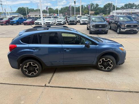 Used 2016 Subaru Crosstrek 2.0i Premium AWD/4WD image 5