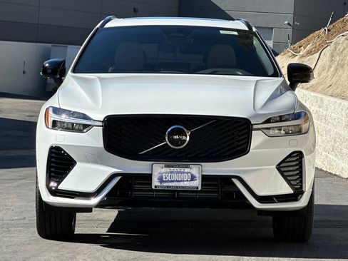 New 2026 Volvo XC60 T8 Plus w/ Climate Package AWD/4WD image 6