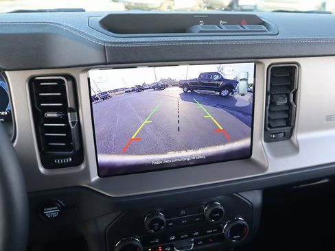 New 2025 Ford Bronco Outer Banks image 6