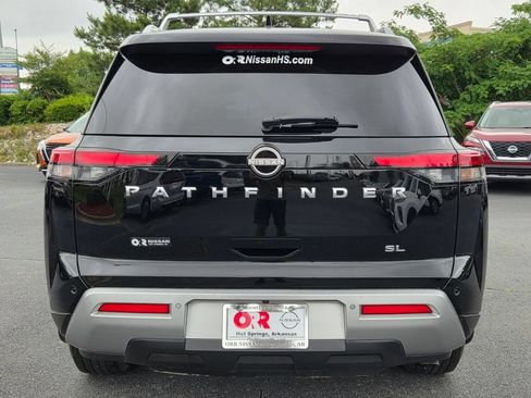 Used 2022 Nissan Pathfinder SL FWD image 6