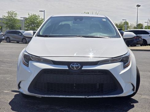 Certified 2022 Toyota Corolla LE FWD image 9