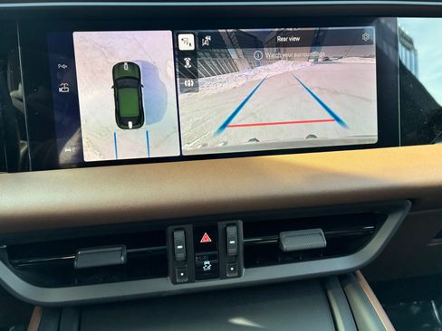 New 2026 Porsche Macan 4 Electric image 31