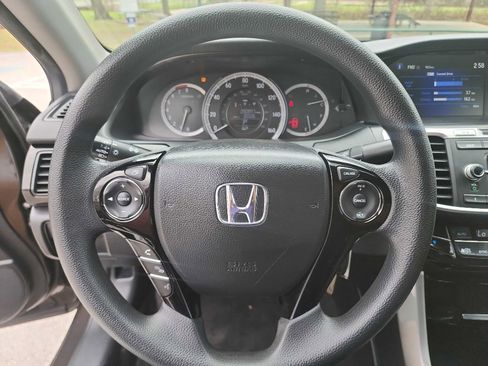 Used 2016 Honda Accord LX image 15