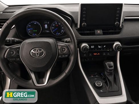 Used 2021 Toyota RAV4 XLE w/ Convenience Package AWD/4WD image 13