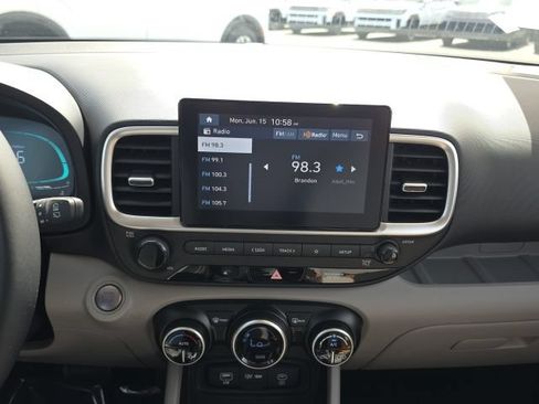 Certified 2024 Hyundai Venue SEL FWD image 12