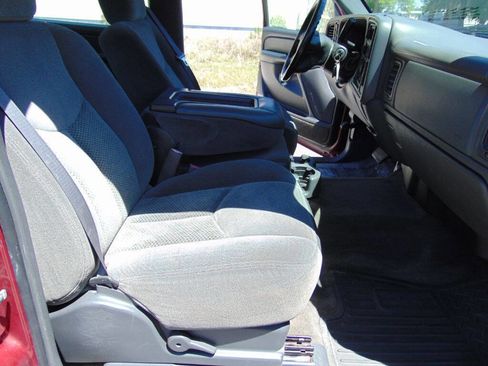 Used 2005 Chevrolet Silverado 1500 LS w/ Light Duty Power Package image 17