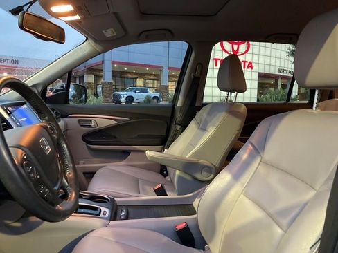 Used 2017 Honda Pilot EX-L image 9
