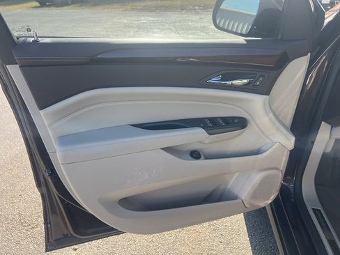 Used 2015 Cadillac SRX Luxury w/ Driver Awareness Package image 27