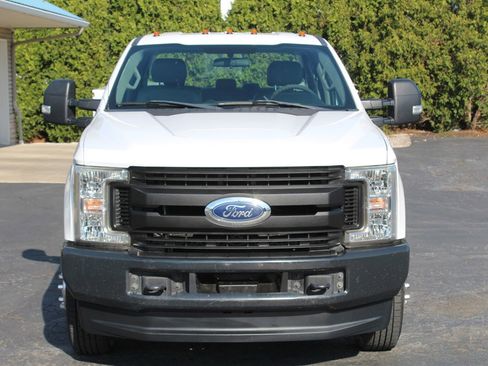 Used 2019 Ford F350 XL w/ Power Equipment Group image 11