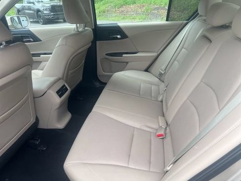 Used 2013 Honda Accord EX-L image 17