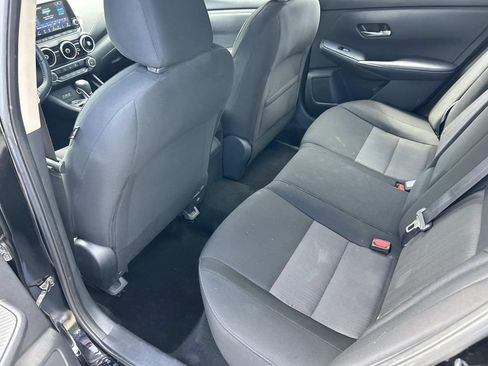 Used 2022 Nissan Sentra SV FWD image 17