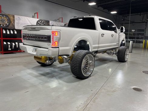 Used 2021 Ford F250 Platinum w/ Tremor Off-Road Package image 12