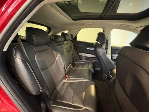 Used 2023 Genesis GV70 2.5T w/ Advanced Package image 28