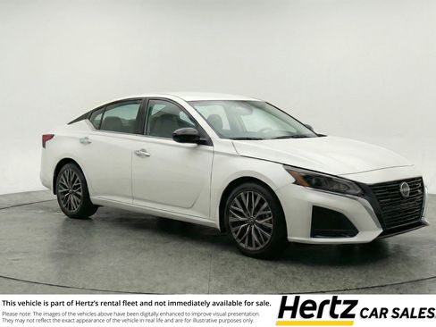 Used 2025 Nissan Altima 2.5 SV FWD image 1