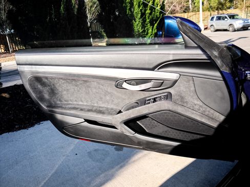 Used 2020 Porsche 718 Cayman GT4 image 14