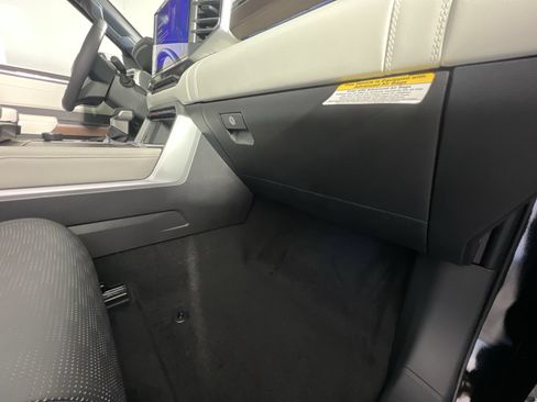 Used 2024 Toyota Tundra Capstone AWD/4WD image 35