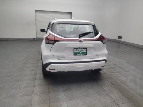 Used 2021 Nissan Kicks SV FWD image 6