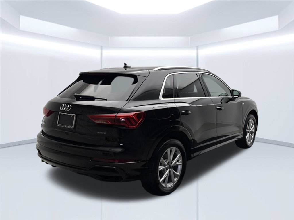Used 2022 Audi Q3 2.0T Premium Plus w/ Premium Plus Package AWD/4WD image 6