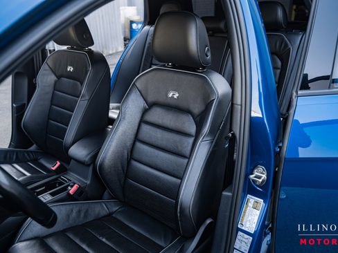 Used 2019 Volkswagen Golf R 4-Door image 17