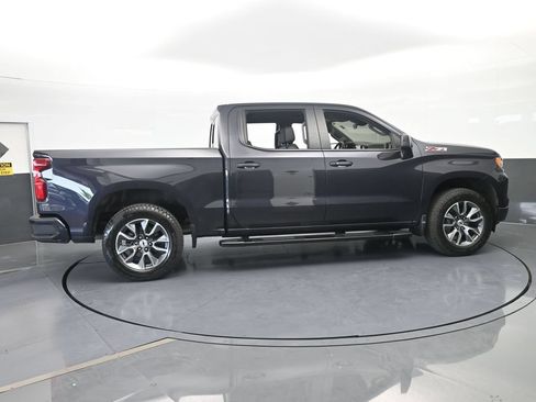 Used 2024 Chevrolet Silverado 1500 RST AWD/4WD image 7