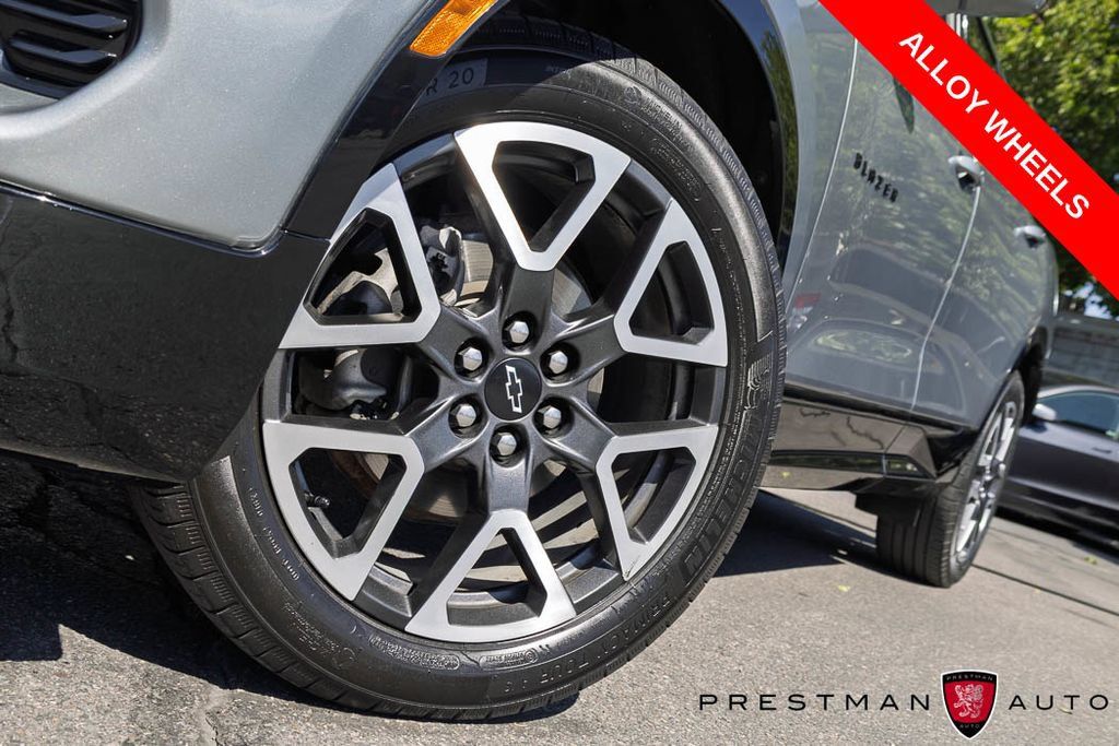 Used 2024 Chevrolet Blazer RS w/ Enhanced Convenience Package AWD/4WD image 15