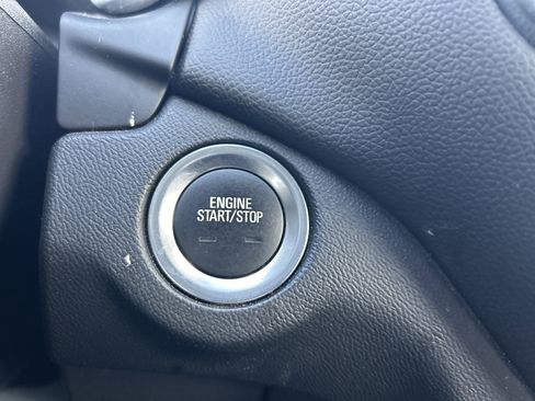 Used 2024 Chevrolet Equinox LT image 22