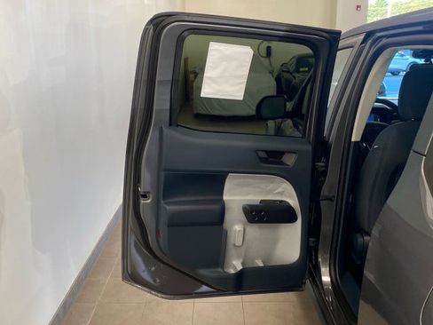 New 2025 Ford Maverick XLT image 8