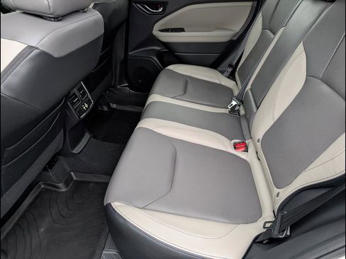 Used 2025 Subaru Forester Limited image 11