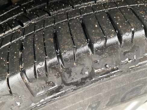 Used 2022 Ford Explorer Limited w/ Class IV Trailer Tow Package image 18