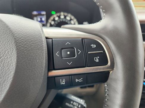 Used 2020 Lexus LX 570 4WD w/ Luxury Package image 29