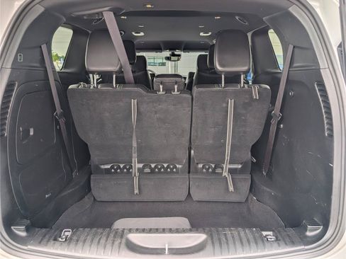Used 2024 Chrysler Pacifica Limited FWD image 13