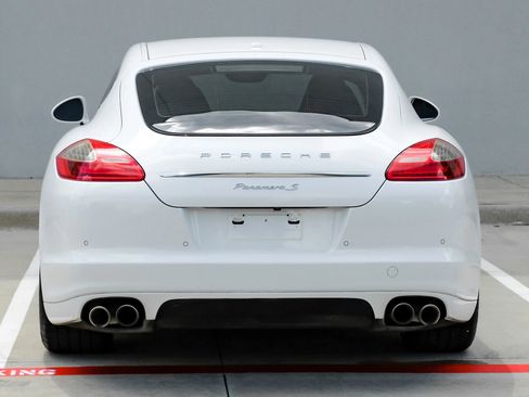 Used 2013 Porsche Panamera S RWD image 8