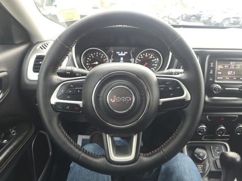 Certified 2018 Jeep Compass Latitude image 15