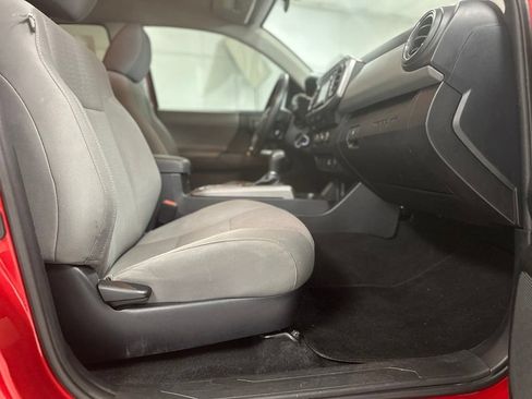Used 2019 Toyota Tacoma SR5 RWD image 20