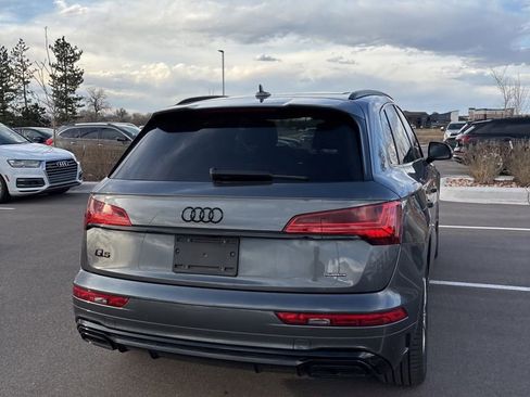 Used 2024 Audi Q5 e Prestige w/ Prestige Package image 3