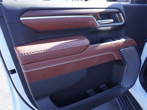 New 2026 GMC Sierra 2500 Denali Ultimate image 16