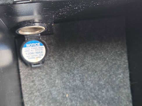 Used 2009 Toyota Avalon Limited image 29