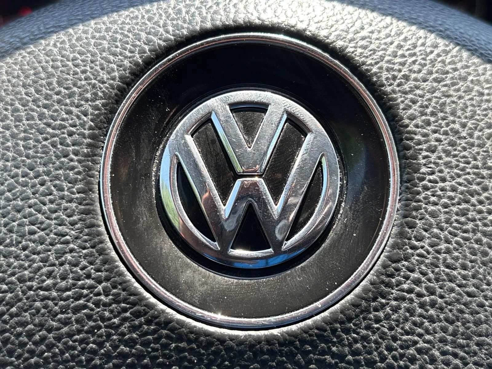 Used 2019 Volkswagen Jetta R-Line FWD image 30