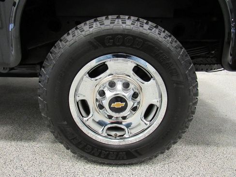 Used 2021 Chevrolet Silverado 2500 W/T w/ WT Fleet Convenience Package AWD/4WD image 11