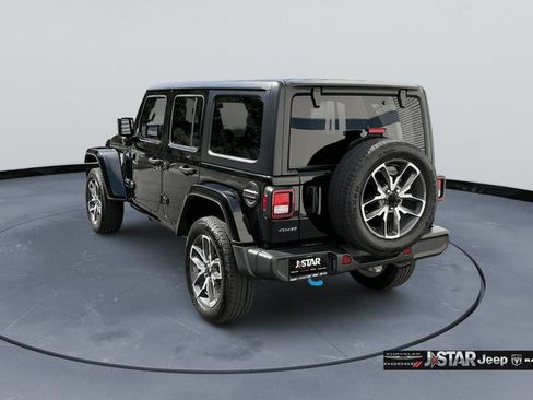 Used 2024 Jeep Wrangler Unlimited w/ LED Headlamp & Fog Lamp Group image 7