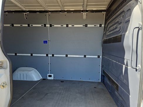 Used 2025 Mercedes-Benz Sprinter 2500 image 15