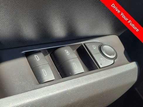 Used 2026 Chevrolet Colorado Trail Boss AWD/4WD image 18