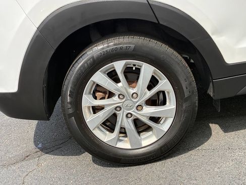 Used 2019 Hyundai Tucson SE AWD/4WD image 49