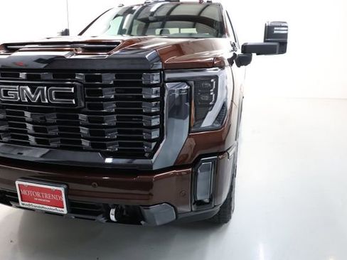 Used 2024 GMC Sierra 3500 Denali Ultimate AWD/4WD image 60