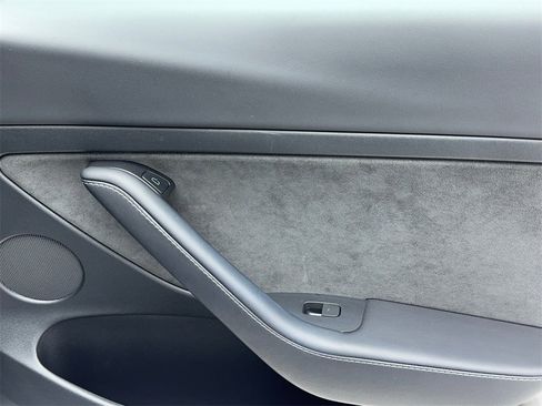 Used 2023 Tesla Model 3 Standard Range image 52