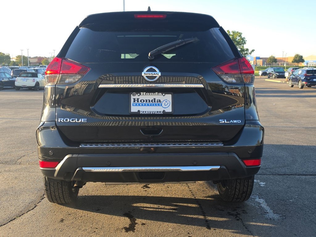 Used 2020 Nissan Rogue SL w/ Premium Package AWD/4WD image 4