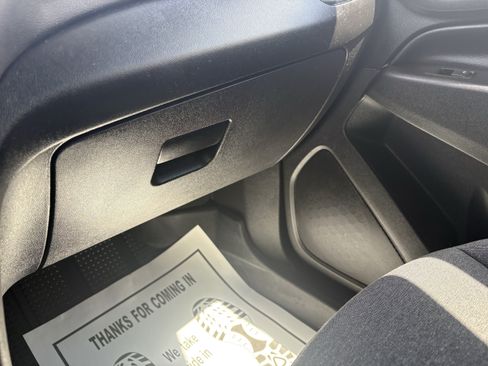Used 2024 Chevrolet Equinox LT AWD/4WD image 23