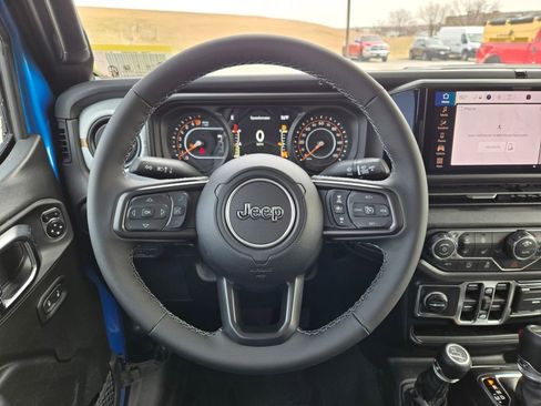 New 2026 Jeep Gladiator Sport image 17