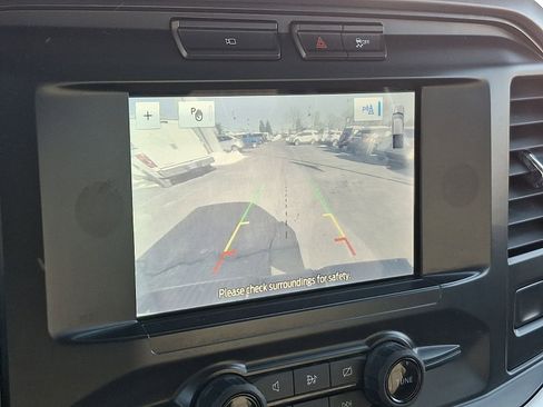 Used 2022 Ford F150 XLT w/ Trailer Tow Package image 18